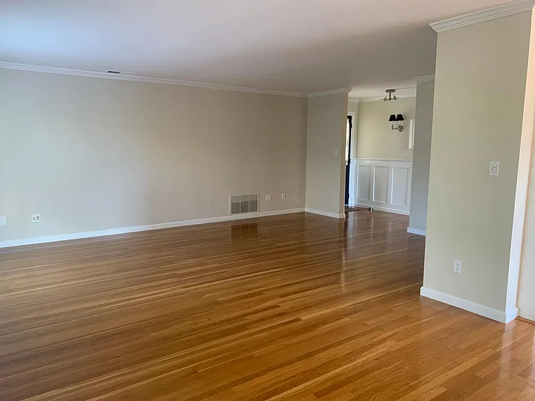 10 Enterprise Dr — Photo 25
