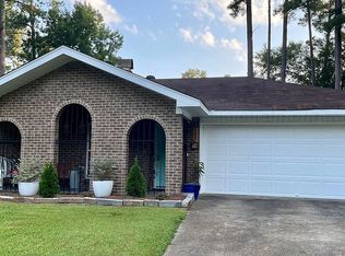 102 Woodgate Dr, Brandon, MS 39042