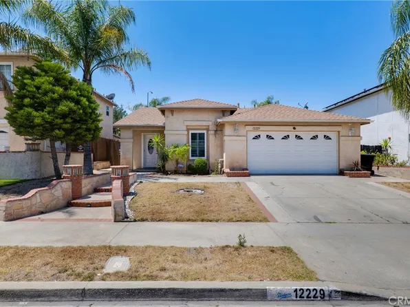 12229 Canyon Hill Ave, Sylmar, CA 91342
