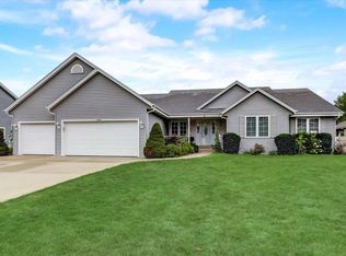 6728 S 50th St, Franklin, WI 53132