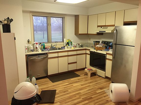 4th image of 2594 E Sun Valley Dr