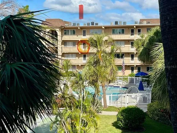 2525 W Bay Dr APT B32, Belleair Bluffs, FL 33770