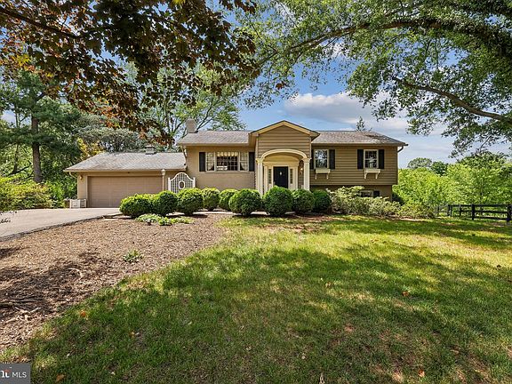 2nd image of 3496 Ingram Dr