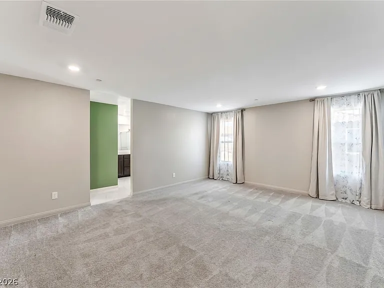 8448 Vulturo Ave — Photo 18