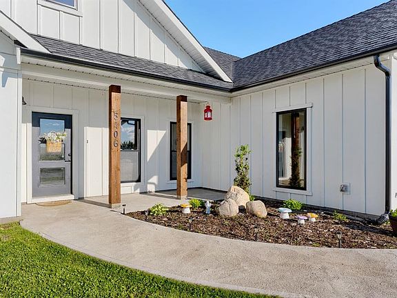 4th image of 5406 NW Poplar Ln