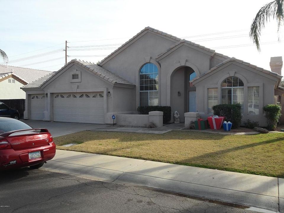 1st image of 2109 E Marquette Dr