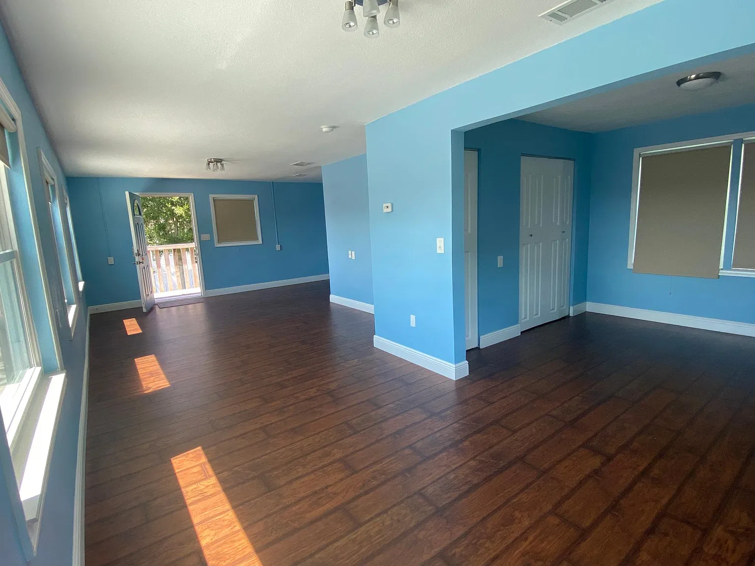 Lake Ariana Blvd, Auburndale — Photo 1