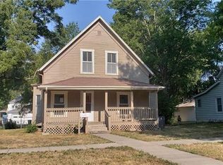 632 S Cherry St, Ottawa, KS 66067