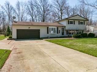 8126 Bellflower Rd, Mentor, OH 44060