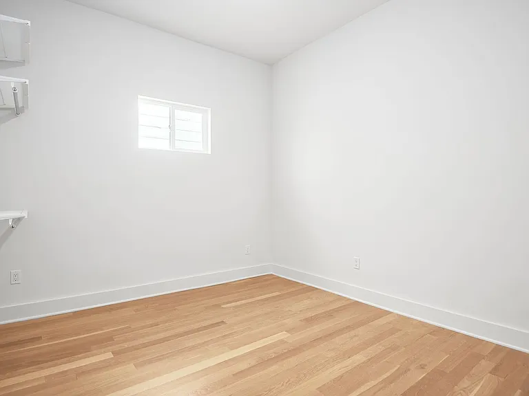 1268 Hampshire St — Photo 12