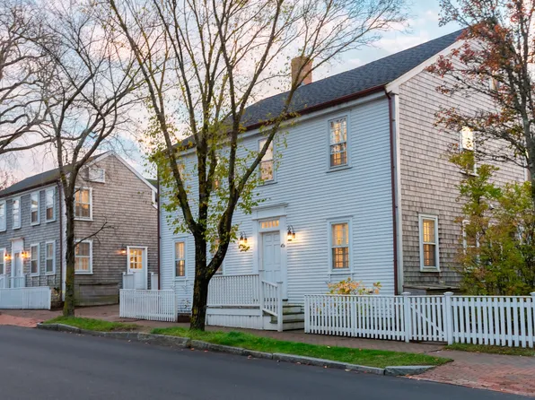 45 Pleasant St, Nantucket, MA 02554