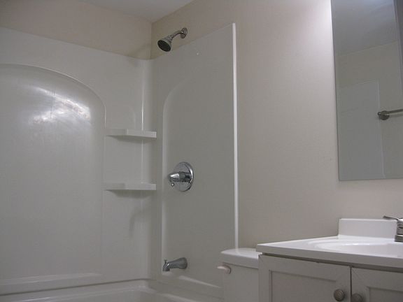 5th image of 855 W Ocean View Ave APT 4