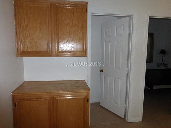 3rd image of 2606 Old Town Dr