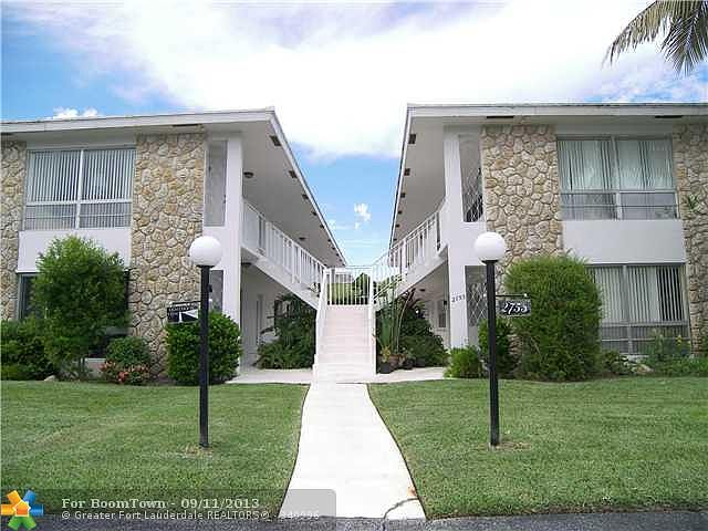 1st image of 2753 NE 28th St APT 9E