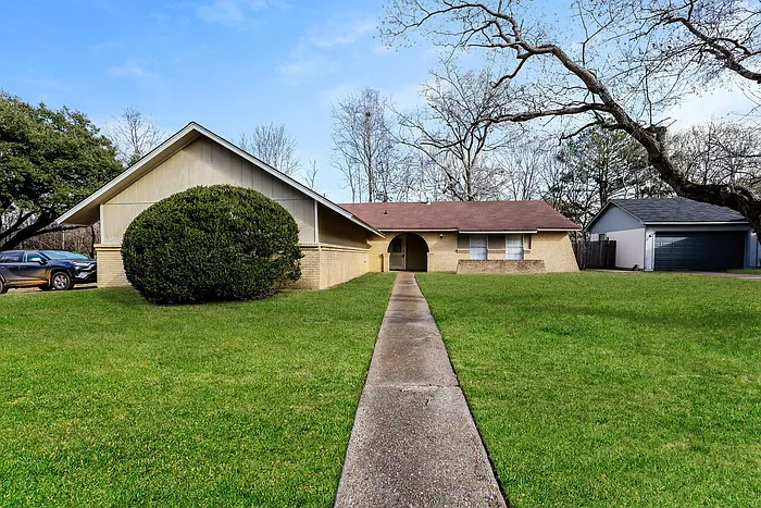 1626 Edgewood Pl