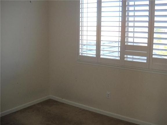 5th image of 5097 Garlenda Dr