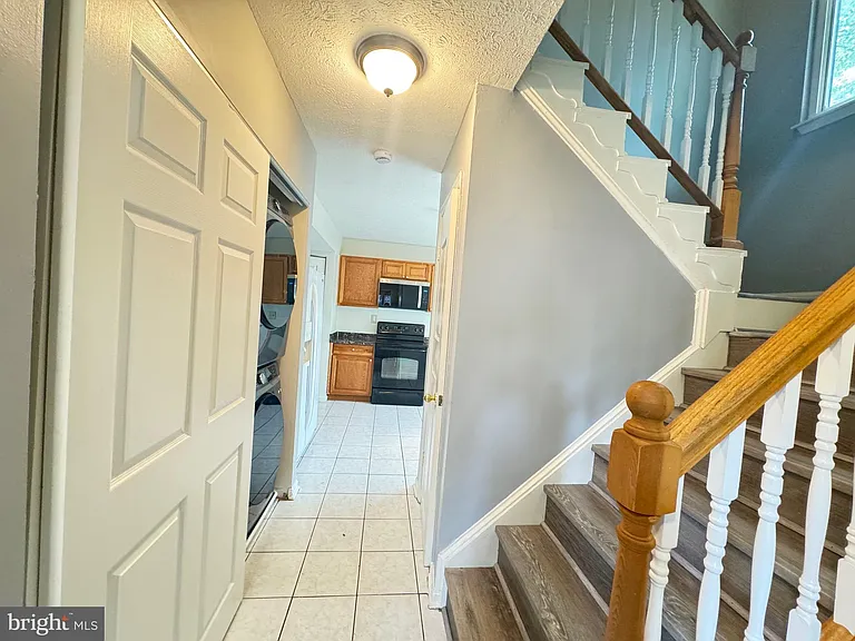 7233 Mill Creek Ct — Photo 14