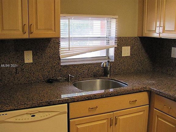4th image of 9520 S Hollybrook Lake Dr APT 206