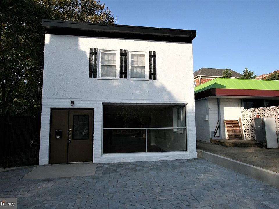 1st image of 822 N Kenmore St #B