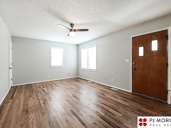 3rd image of 5542 N 61st St