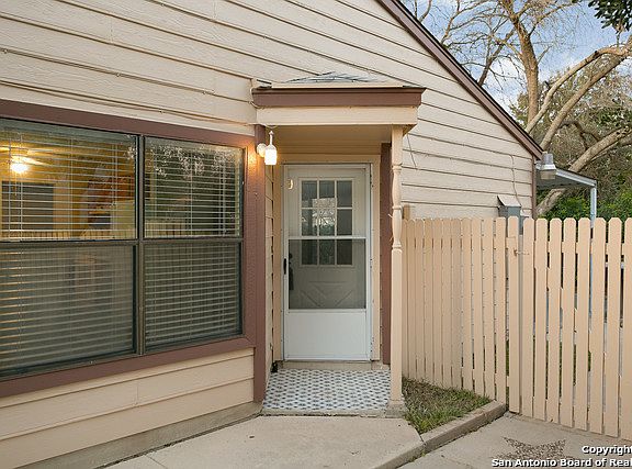 4th image of 2803 Ash Field Dr