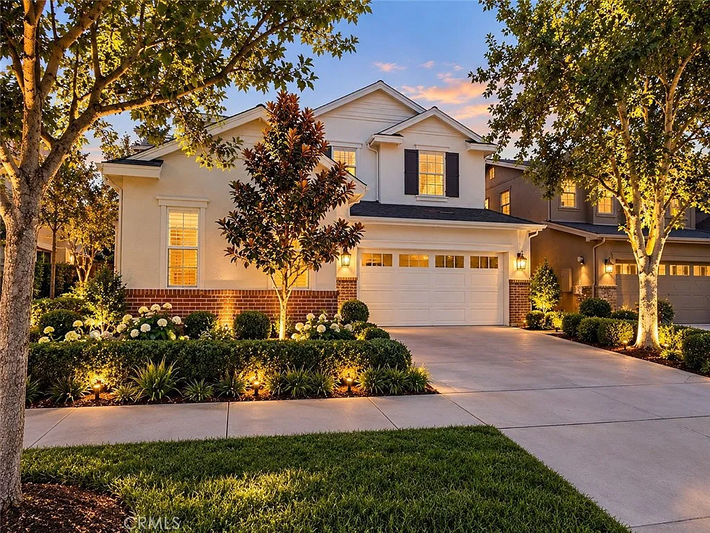 4 bed, 3.5 bath, 2481 sqft, $5,600 — Photo 3