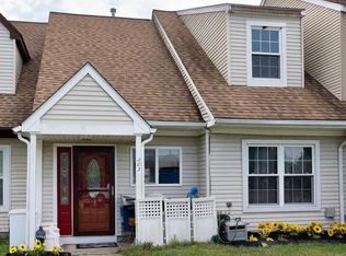 203 Poplar St, Turnersville, NJ 08012