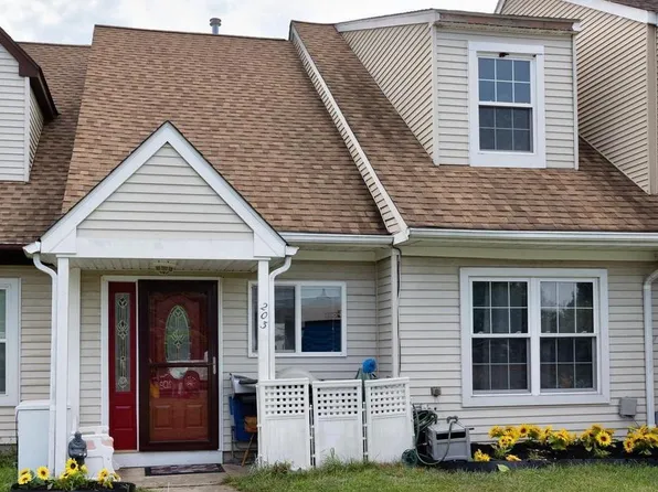 203 Poplar St, Turnersville, NJ 08012