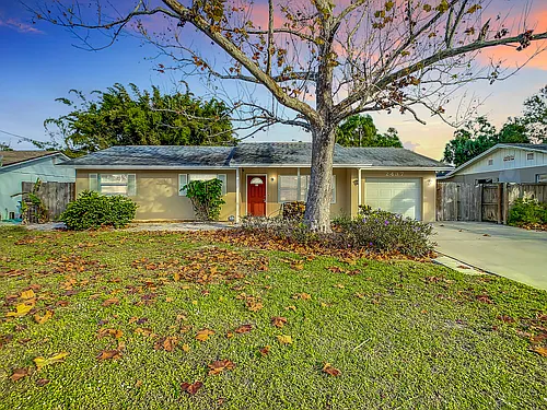 2437 Arapaho St Photo 1