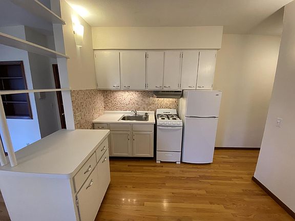 5th image of 2006-2008 Dupont Ave S #1