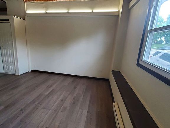 3rd image of 5101-5105 W National Ave #6
