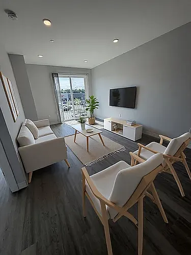 Residences at Sharon Gallery — Photo 42