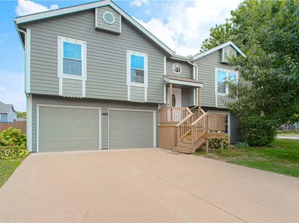 1733 S Willow St, Ottawa, KS 66067