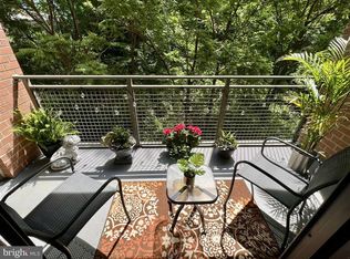 3883 Connecticut Ave NW APT 212, Washington, DC
