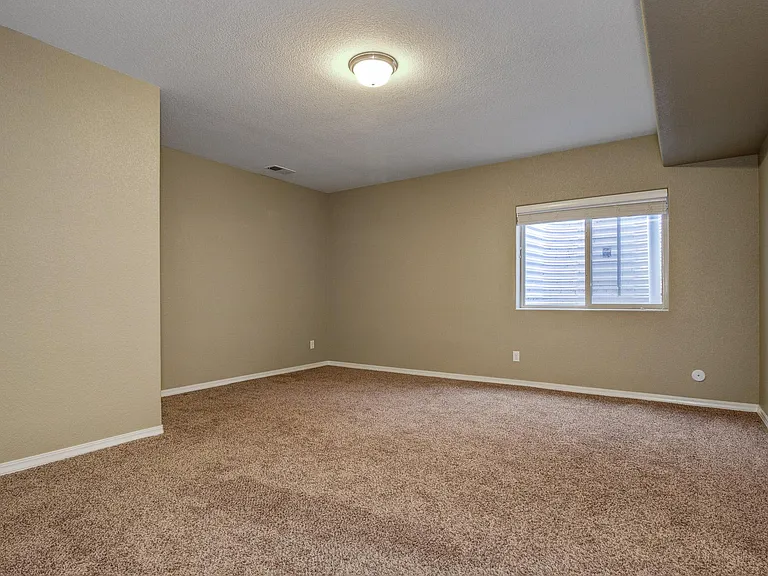 884 Black Arrow Dr — Photo 21