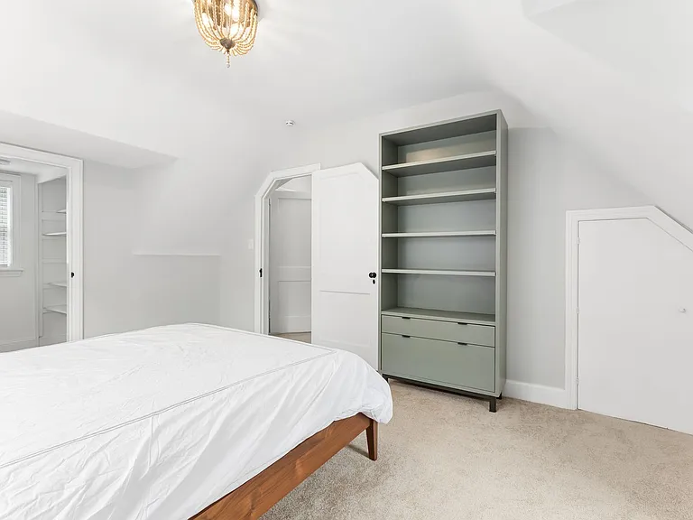 910 Baldwin Ave — Photo 35