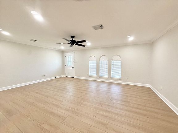 5th image of 1429 Northview Dr