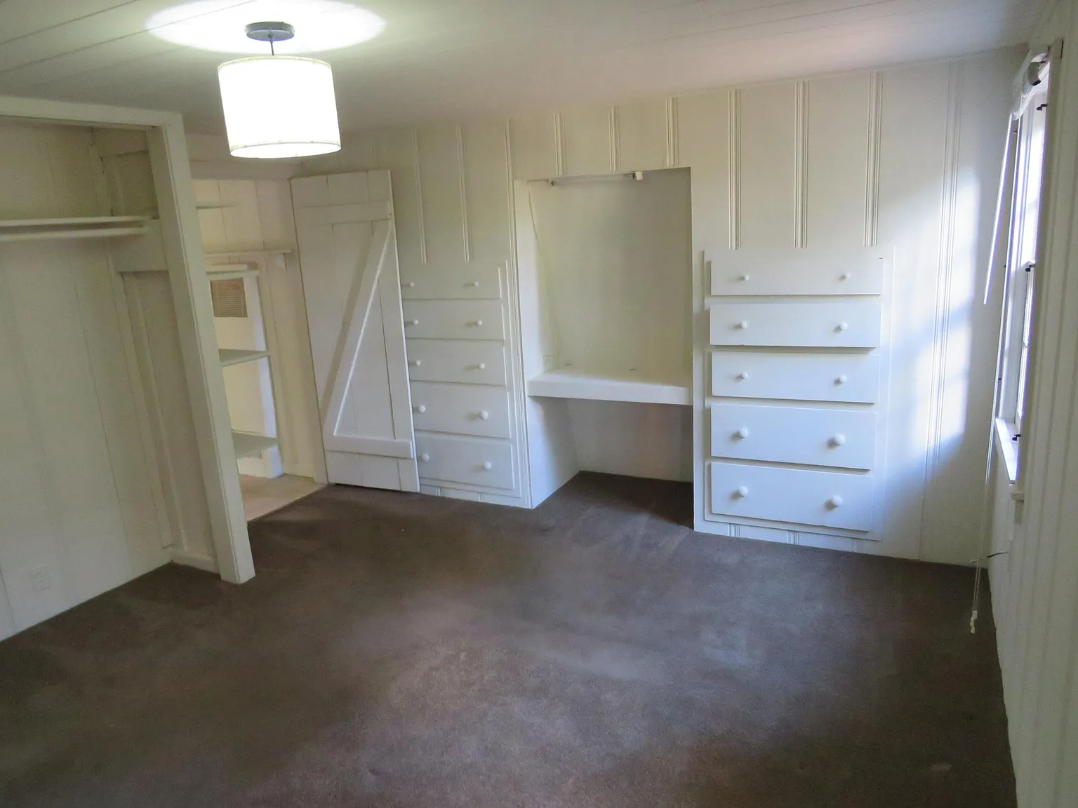 1 bed, 1000 sqft, $1,750 — Photo 2