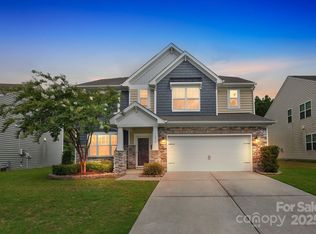 16050 Hammersmith Farm Dr, Charlotte, NC 28273