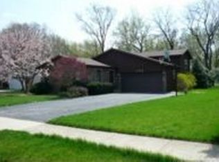 373 61st St, Willowbrook, IL