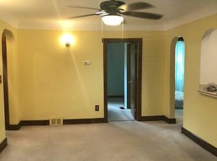 27216 Arsenal Rd, Flat Rock, MI 48134