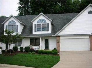 388 Northcoast Pointe Dr #3, Eastlake, OH 44095
