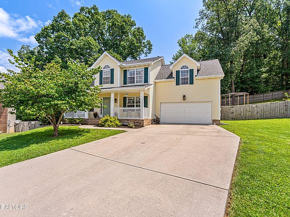 2nd image of 5816 Bouquet Ln