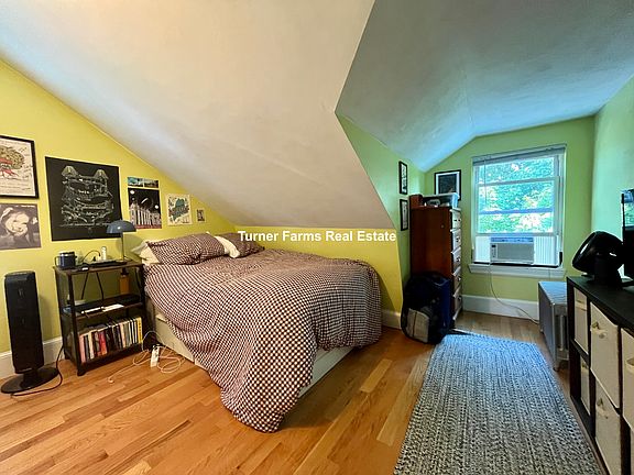 3rd image of 21 Capen St #2C