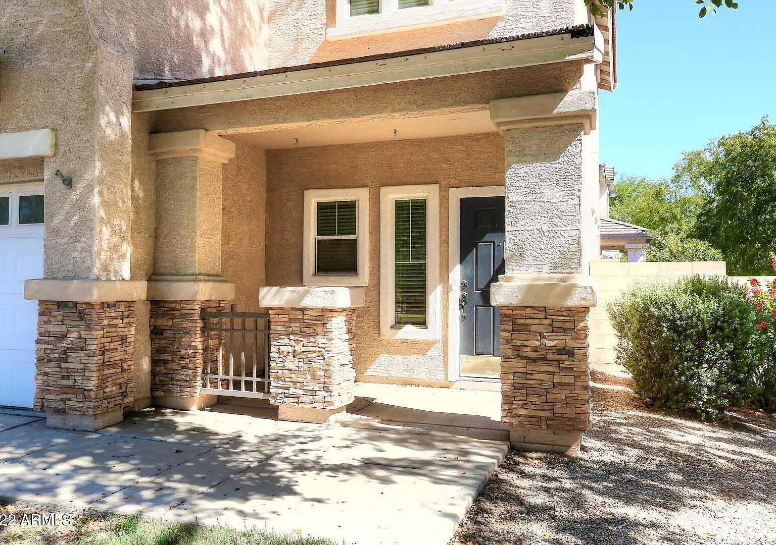 3 bed, 2.5 bath, 1533 sqft, $2,095 — Photo 2