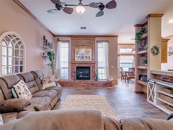 4th image of 1804 NW 163rd Cir
