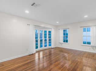 220-222 S Rexford Dr, Beverly Hills, CA 90212