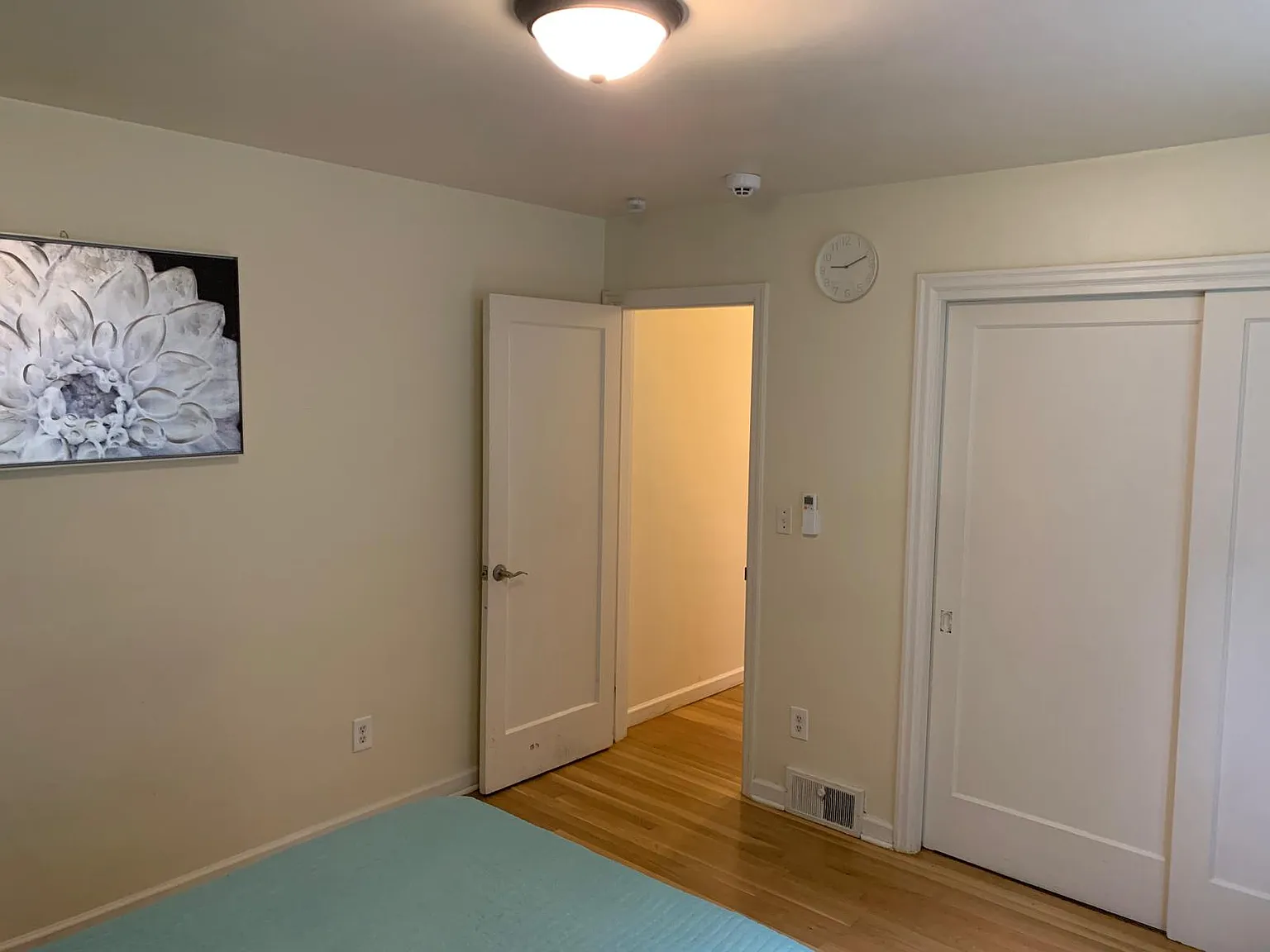 2 bed, 1105 sqft, $2,500 — Photo 2