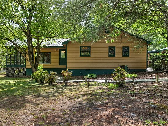 17th image of 111 Candlewood Ln