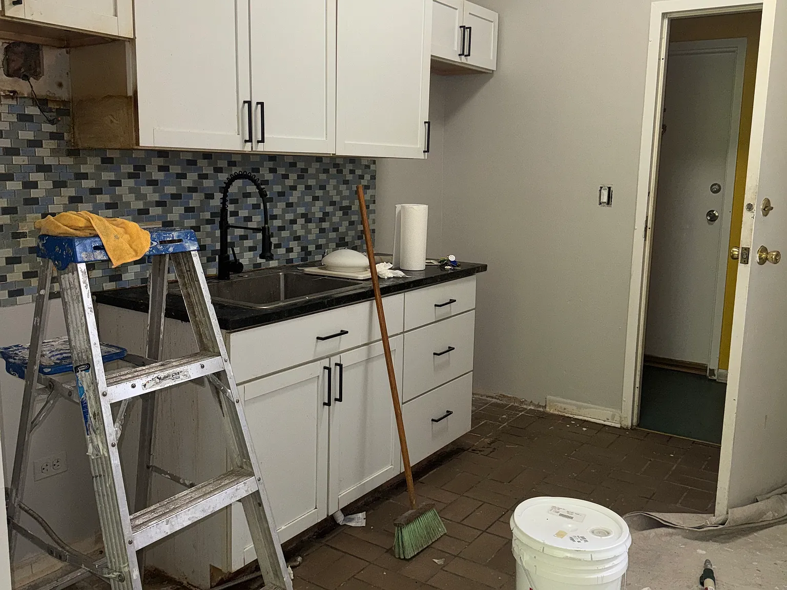 Studio, $1,075 — Photo 3